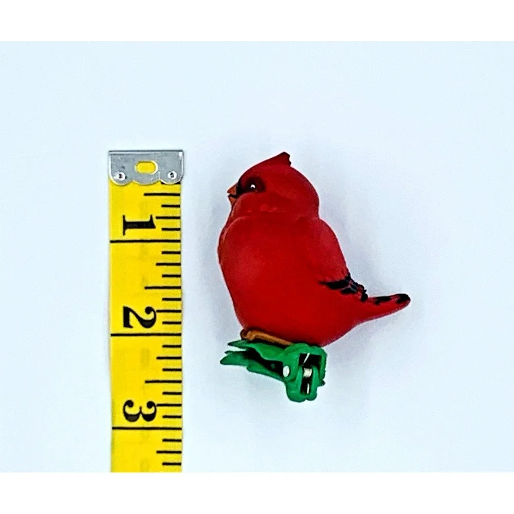 Baby Redbird‎ Hallmark Ornament 1988 Clip-on Artists' Favorites Robert Chad